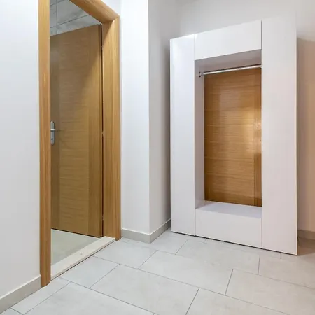 Apartment Mira Neum