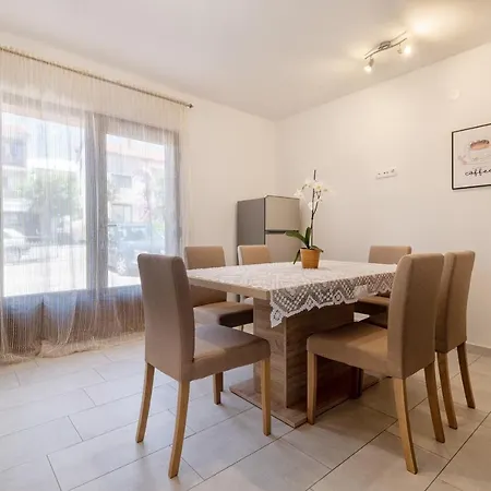 Appartement Mira *