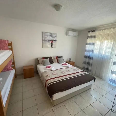 Mira Apartment